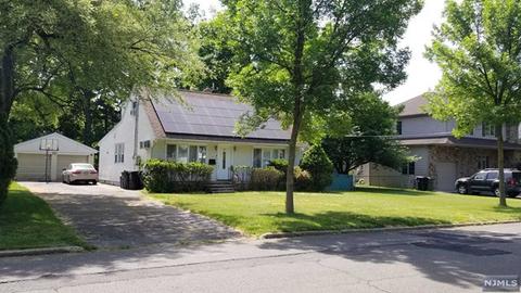 2 Ehret St, Paramus, NJ 07652 photo 1