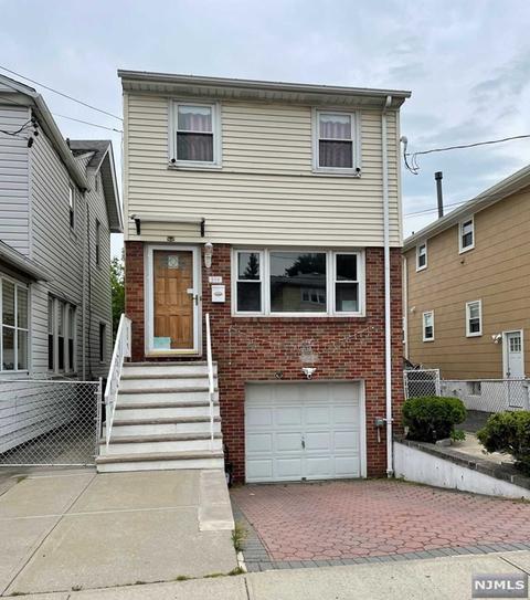 552 Devon St, Kearny, NJ 07032 photo 1