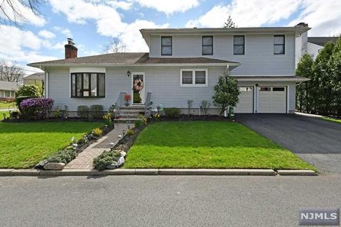 201 Catalpa Ave, Hackensack, NJ 07601 photo 1