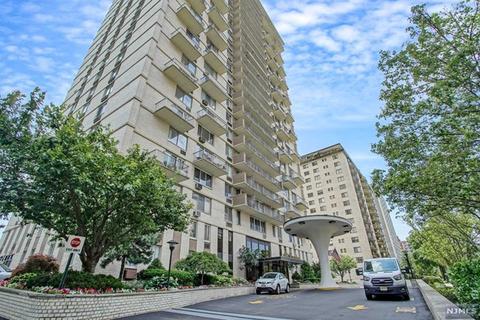 160 Overlook Ave #10D, Hackensack, NJ 07601 photo 1
