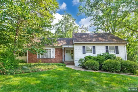 12 Swiss Ter, Wayne, NJ 07470 photo 1