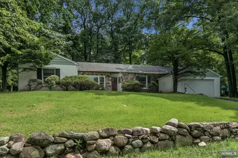 97 Westervelt Ave, North Haledon, NJ 07508 photo 1