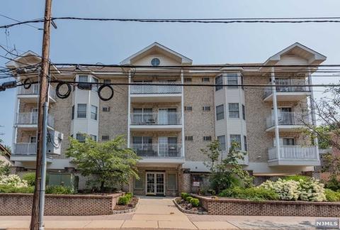 420 Passaic St #4F, Hackensack, NJ 07601 photo 1