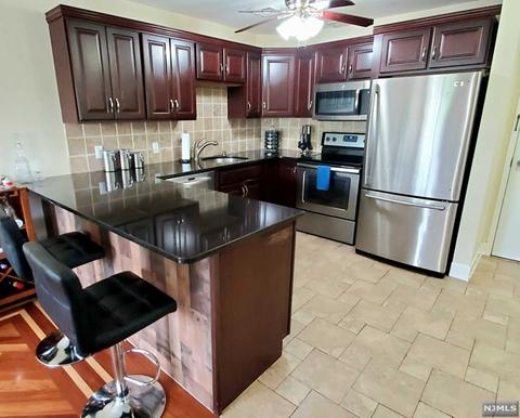 75 Union St #5F, Hackensack, NJ 07601 photo 1