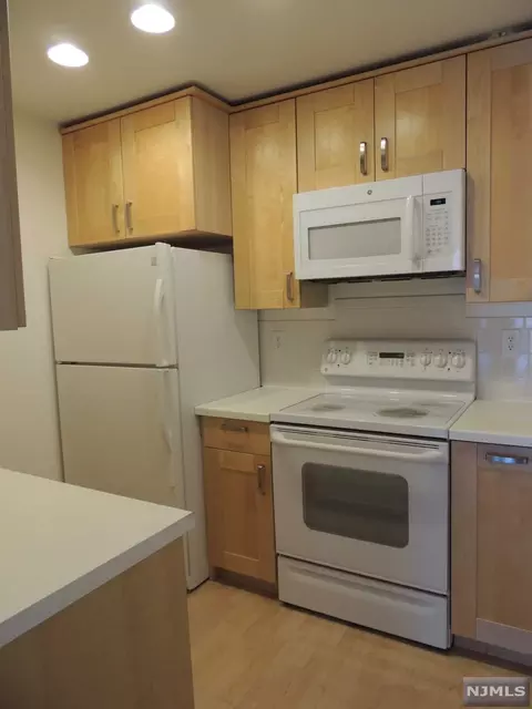 105 State St #2 D, Hackensack, NJ 07601 photo 1