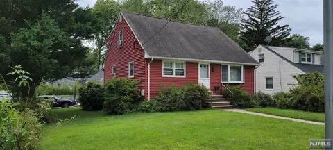 108 Summit Ave, Waldwick, NJ 07463 photo 1