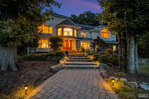 117 Oak Dr, Saddle River, NJ 07458 photo 1