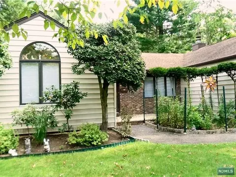 189 Knickerbocker Rd, Closter, NJ 07624 photo 1