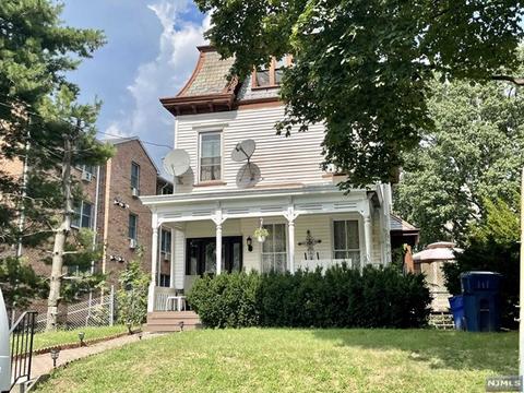 156 Clinton Pl, Hackensack, NJ 07601 photo 1