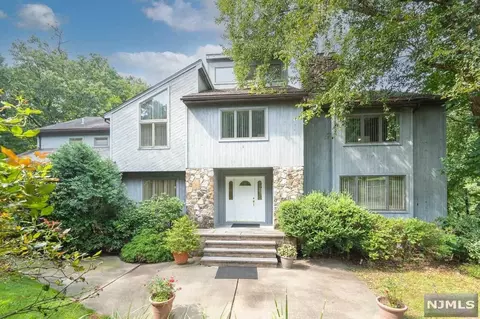 62 Westview Rd, Wayne, NJ 07470 photo 1