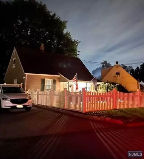 16 Paul Pl, Wanaque, NJ 07420 photo 1