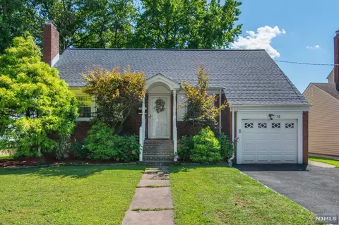 78 Deerfield St, Bergenfield, NJ 07621