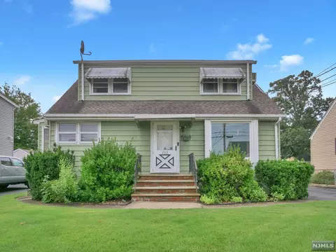 232 Evans Pl, Saddle Brook, NJ 07663 photo 1