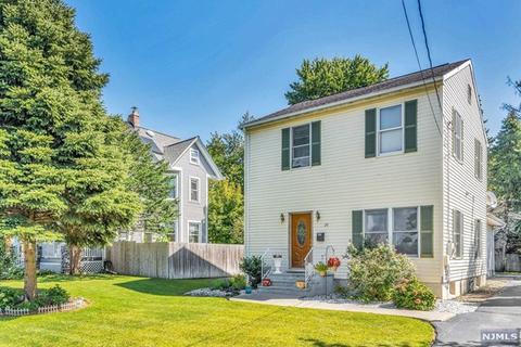 25 Harrison Ave, Waldwick, NJ 07463 photo 1