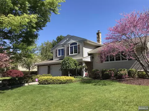 139 Albright Ln, Paramus, NJ 07652 photo 1