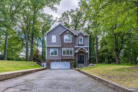 31 Armstrong Ave, Wayne, NJ 07470 photo 1