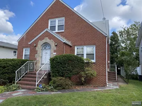 366 Sutton Ave, Hackensack, NJ 07601 photo 1