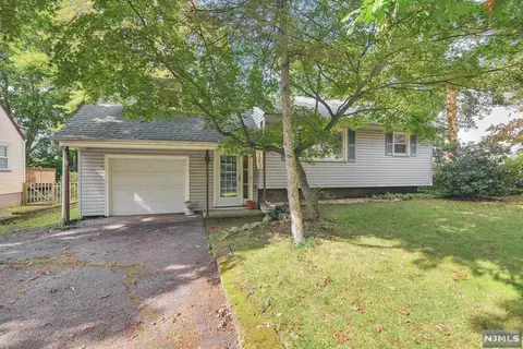 181 Linden Rd, Wayne, NJ 07470 photo 1