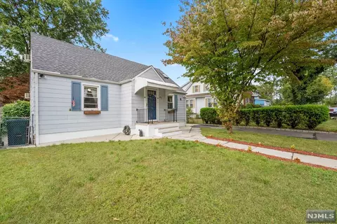 41 Mackay Ave, Paramus, NJ 07652 photo 1