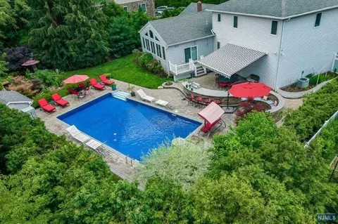 63 Demarest Rd, Paramus, NJ 07652 photo 1