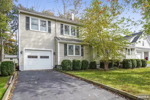 15 Maple Ave, Mendham, NJ 07945 photo 1