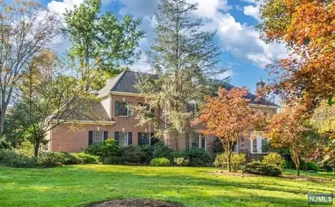 3 Horizon Dr, Wayne, NJ 07470 photo 1