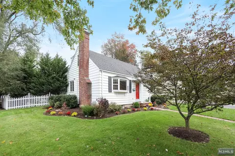 156 County Rd, Demarest, NJ 07627 photo 1