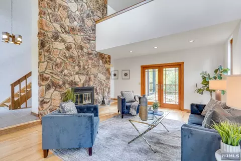 654 Springfield Ave, Summit, NJ 07901 photo 1