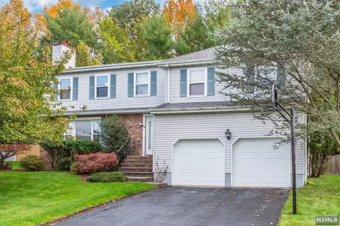 95 Point View Pkwy, Wayne, NJ 07470 photo 1