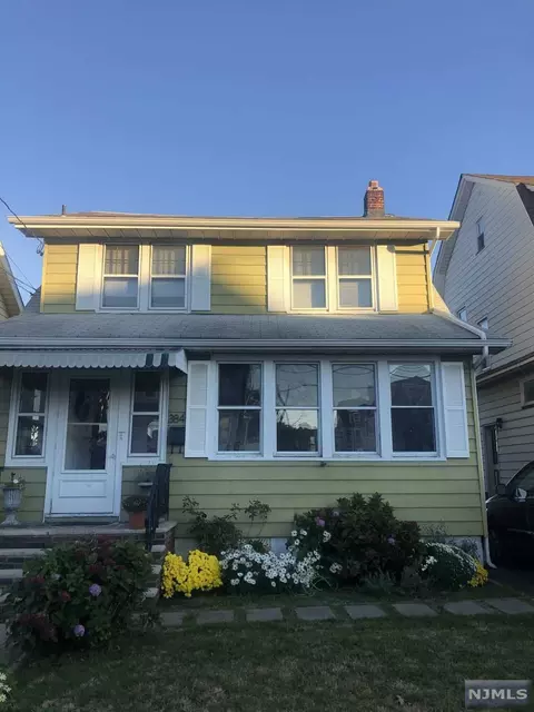 384 Devon St, Kearny, NJ 07032 photo 1
