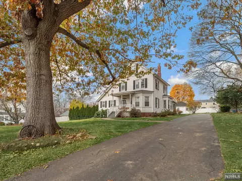 155 Parish Dr, Wayne, NJ 07470 photo 1