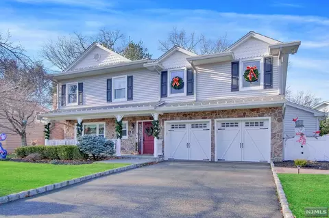 20 Point View Pkwy, Wayne, NJ 07470 photo 1