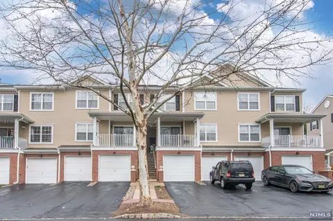 98 Carter Rd, Haskell, NJ 07420 photo 1