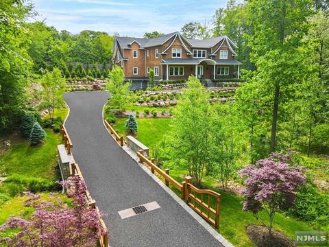 6 Eugene Dr, Upper Saddle River, NJ 07458 photo 1
