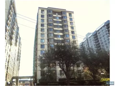 326 Prospect Ave #3A, Hackensack, NJ 07601 photo 1