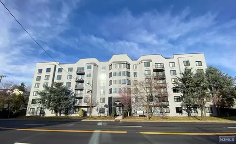 115 Polifly Rd #1K, Hackensack, NJ 07601 photo 1