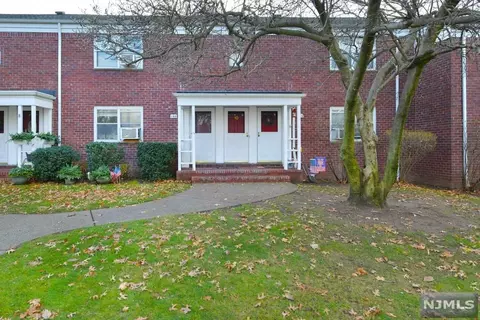 457 Blanchard Ter #7, Hackensack, NJ 07601 photo 1