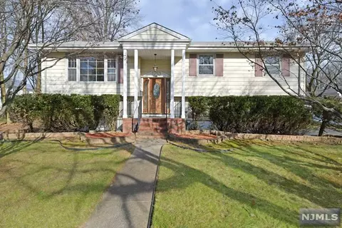 115 E Midland Ave, Paramus, NJ 07652 photo 1