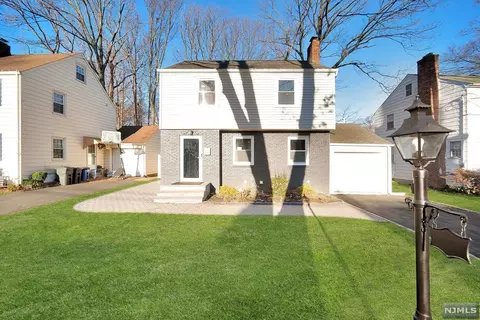 404 Forest Dr, Union, NJ 07083 photo 1