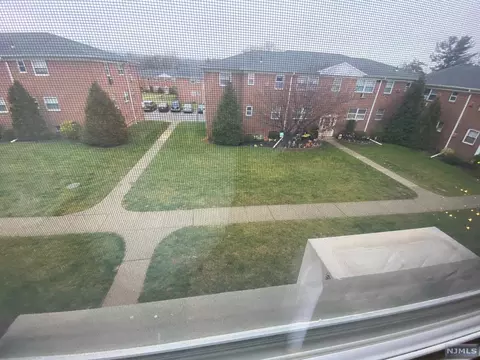 35 Knox Ter #2A, Wayne, NJ 07470 photo 1