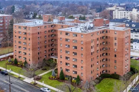 208 Anderson St #S8D, Hackensack, NJ 07601 photo 1