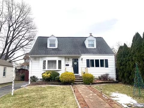 10 Funston Pl, Nutley, NJ 07110 photo 1