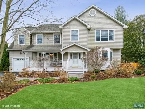 24 Evans Rd, Cresskill, NJ 07626 photo 1