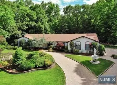 32 Bodie Rd, Wayne, NJ 07470 photo 1