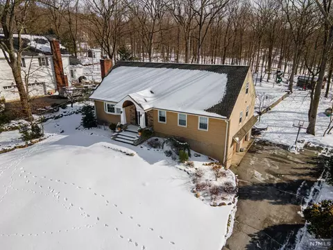 15 Omaha Rd, Wayne, NJ 07470 photo 1