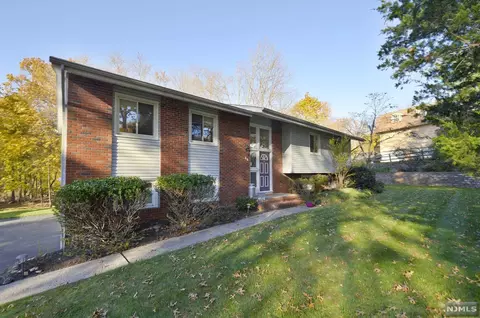 28 Perera Ave, Wayne, NJ 07470 photo 1