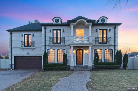 96 Greenbriar Rd, Paramus, NJ 07652 photo 1