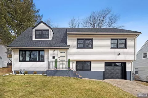 83 Schoonmaker Rd, Teaneck, NJ 07666 photo 1