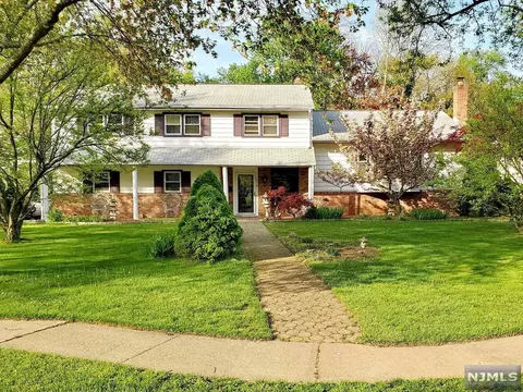770 Fillmore Ct, Paramus, NJ 07652 photo 1