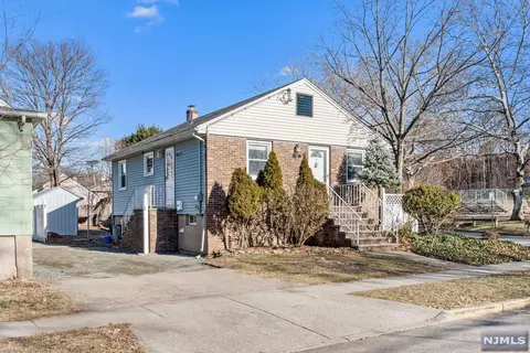 315 Maple Ave, Wallington, NJ 07057 photo 1